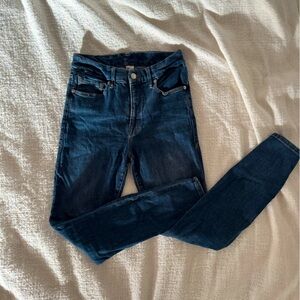 Good American Good Legs jeans